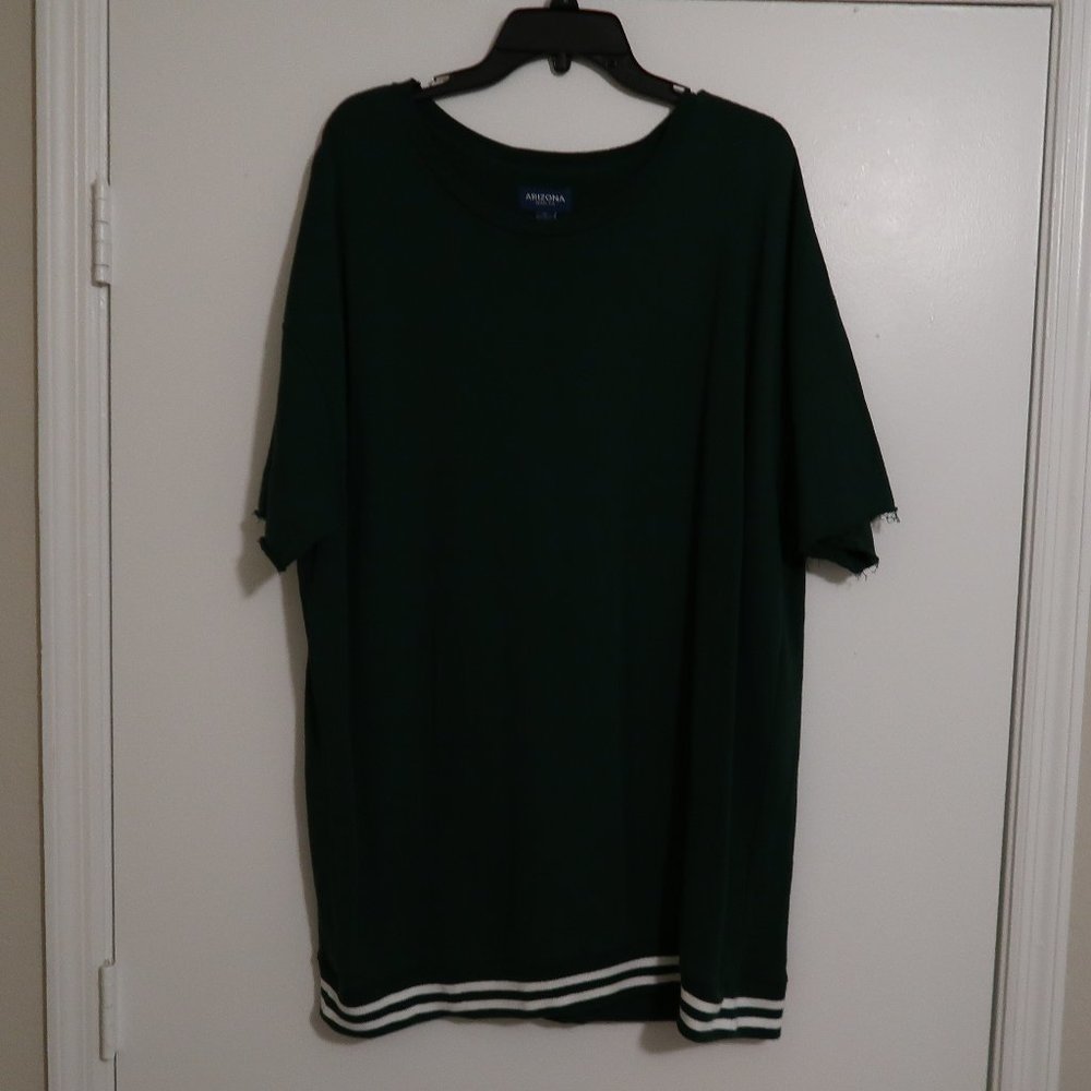 XL Green white varsity style short sleeve sweat